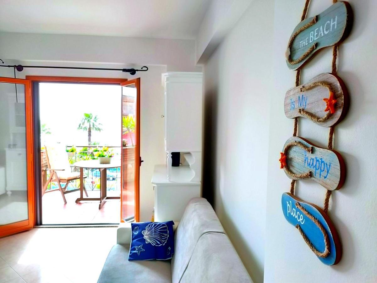 Taormina By The Sea Apartment Mazzeo Bagian luar foto