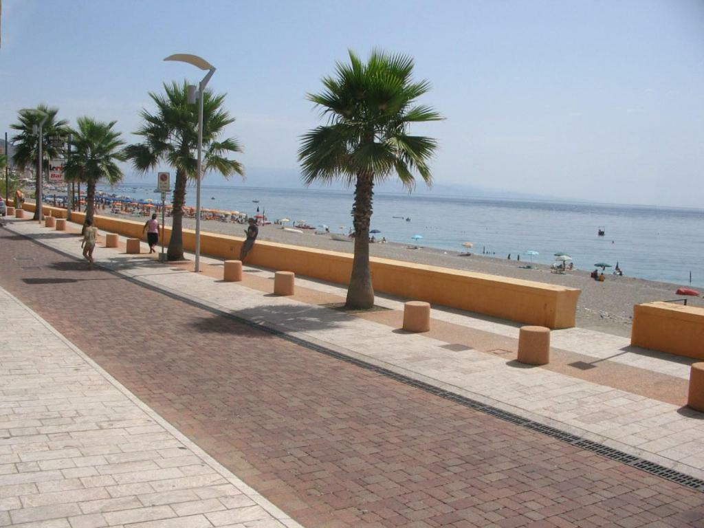 Taormina By The Sea Apartment Mazzeo Bagian luar foto