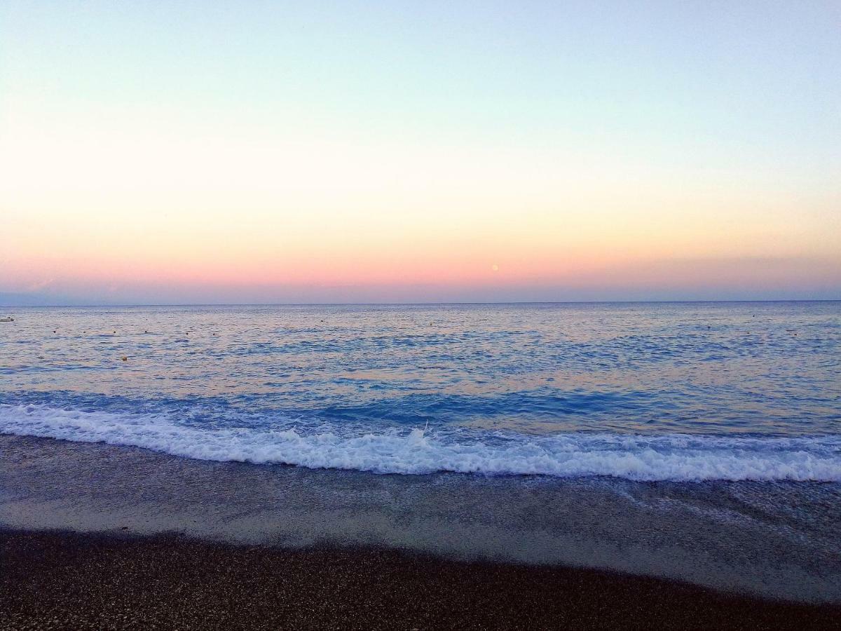 Taormina By The Sea Apartment Mazzeo Bagian luar foto