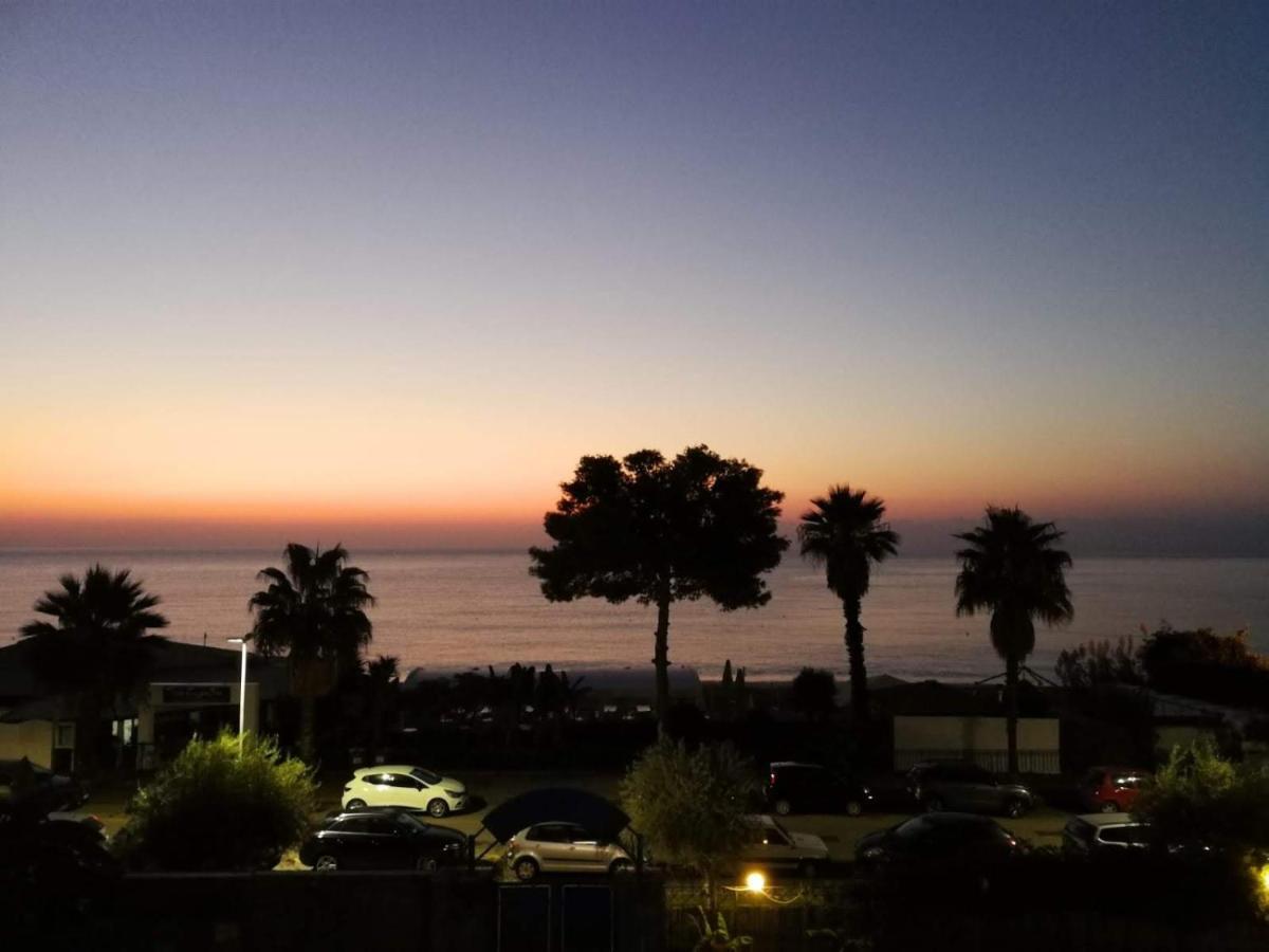 Taormina By The Sea Apartment Mazzeo Bagian luar foto